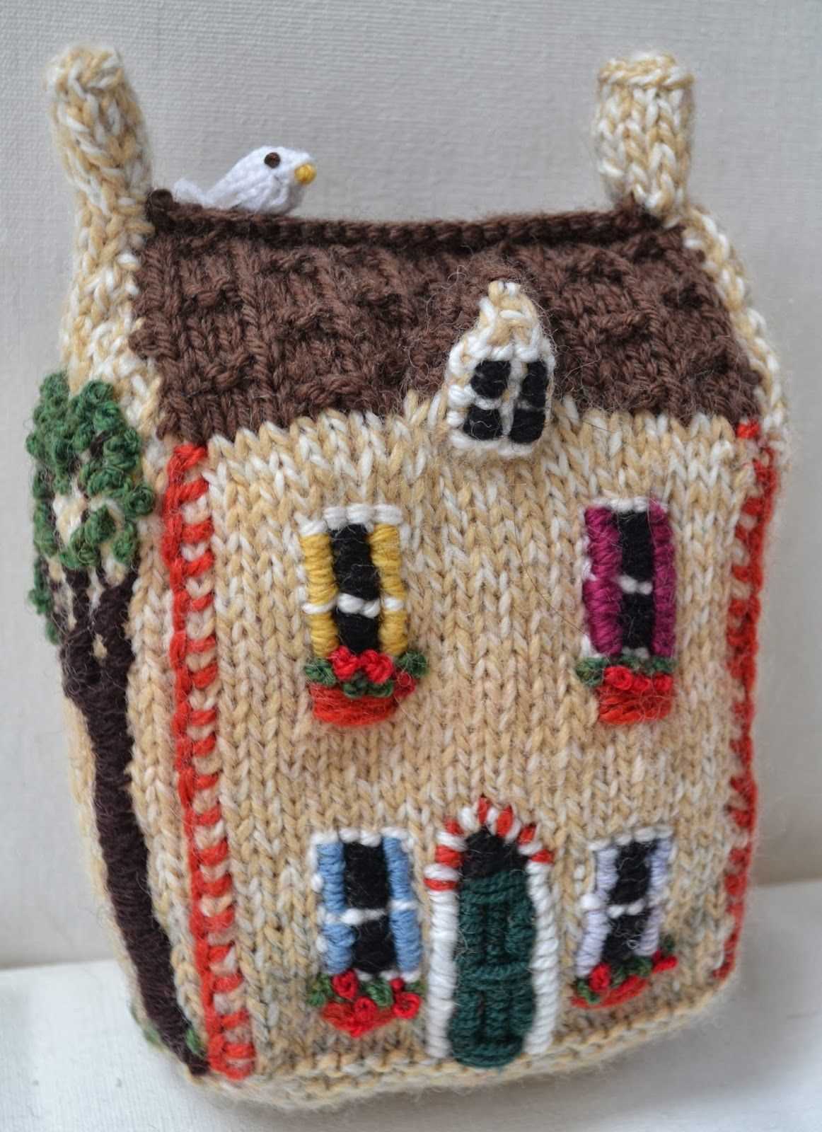 Knitted house pattern