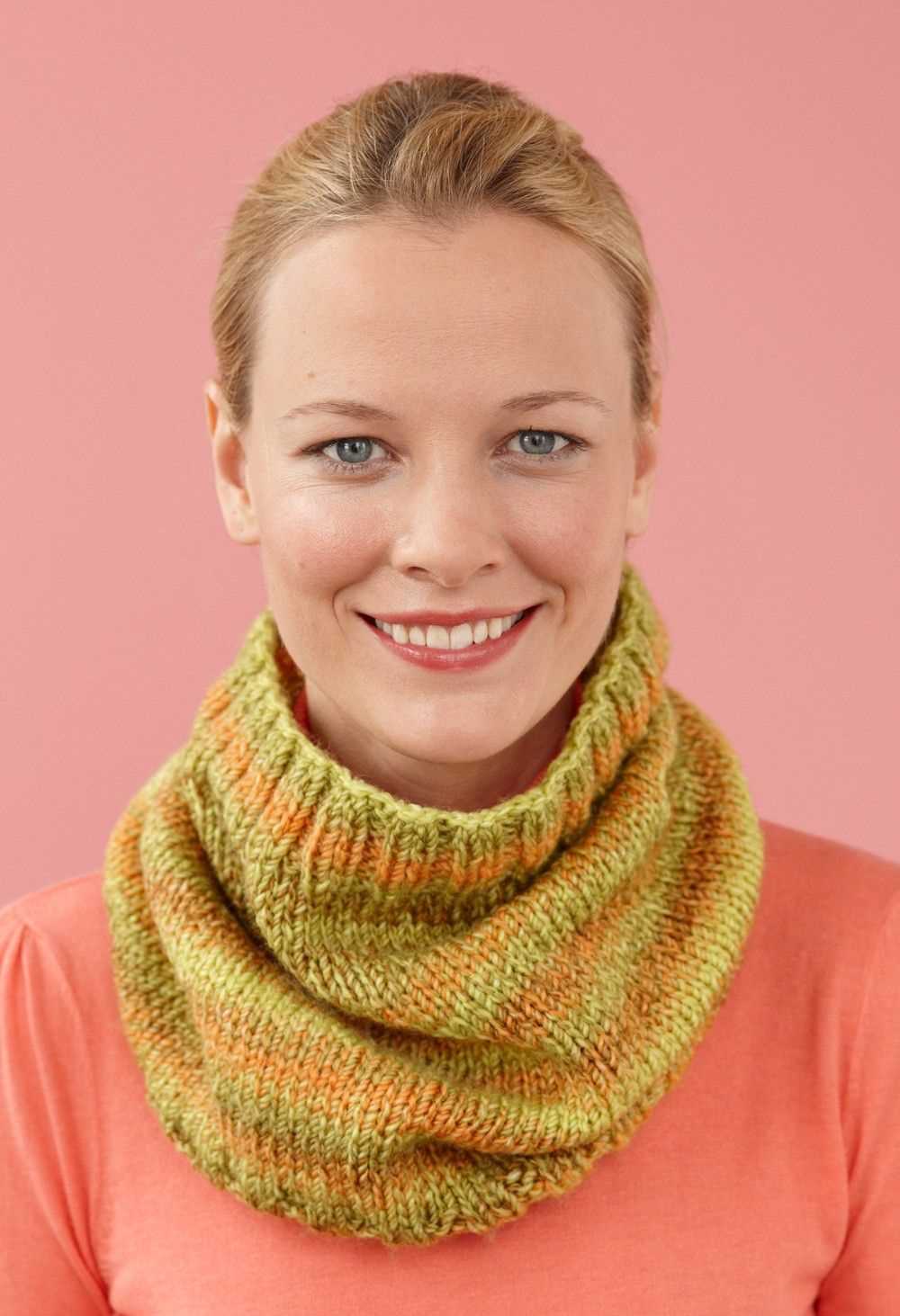 Neck scarf knitting pattern