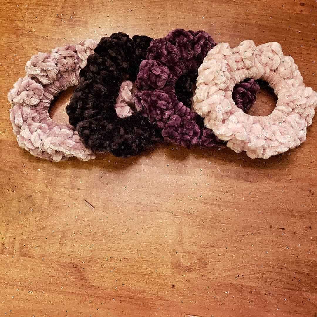 Knit scrunchies pattern