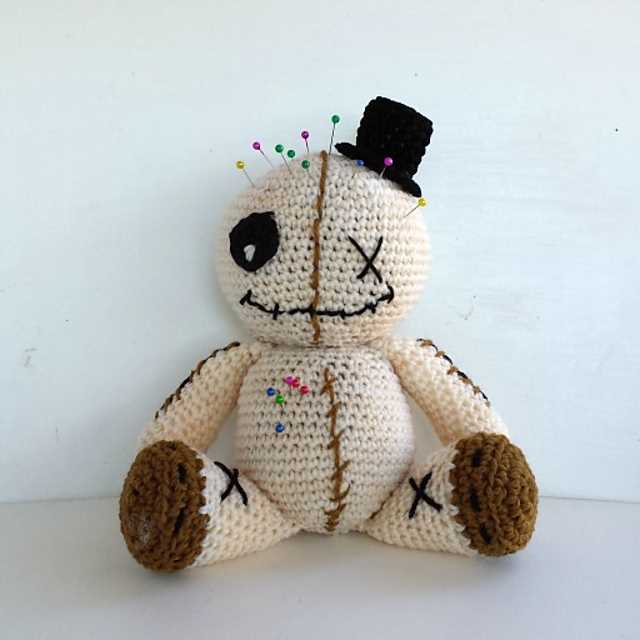Knitted voodoo doll free pattern