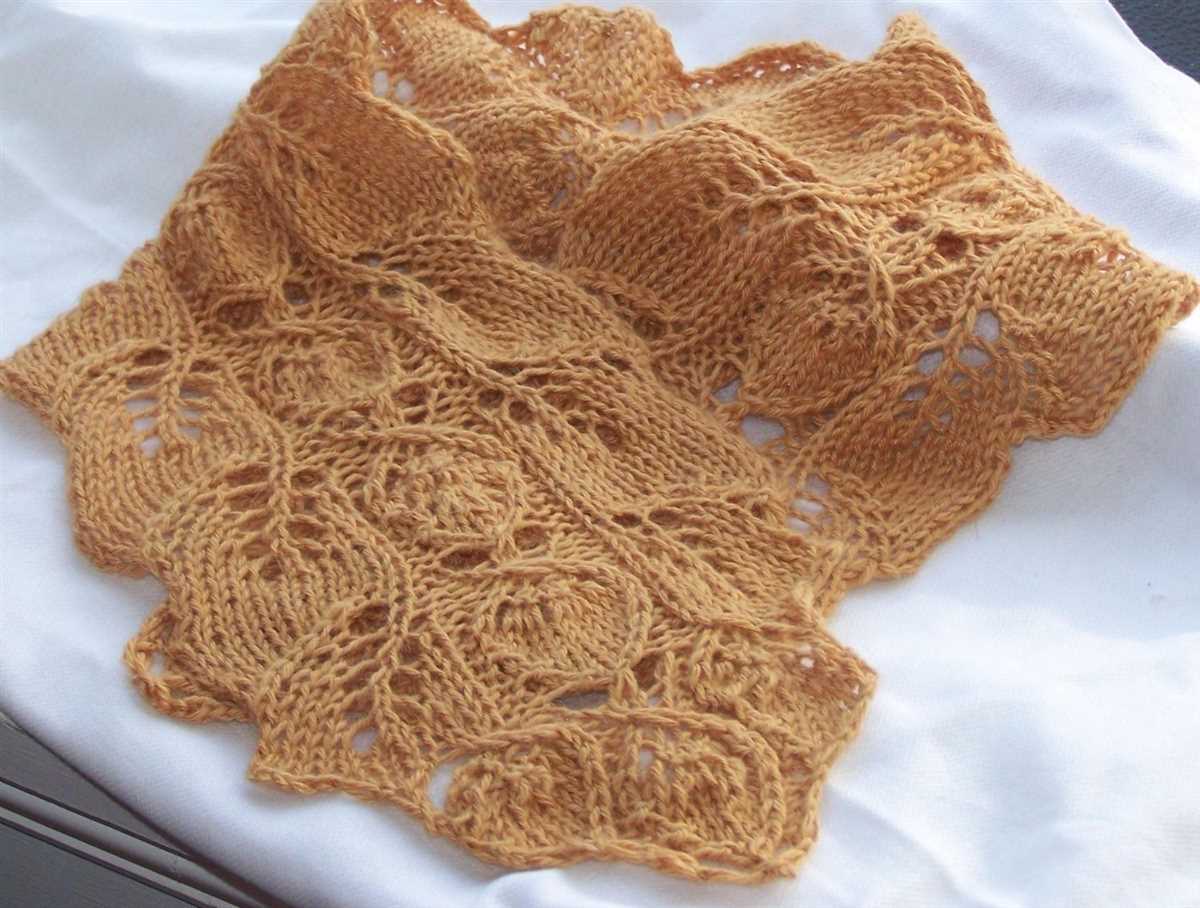 Fern lace scarf knitting pattern