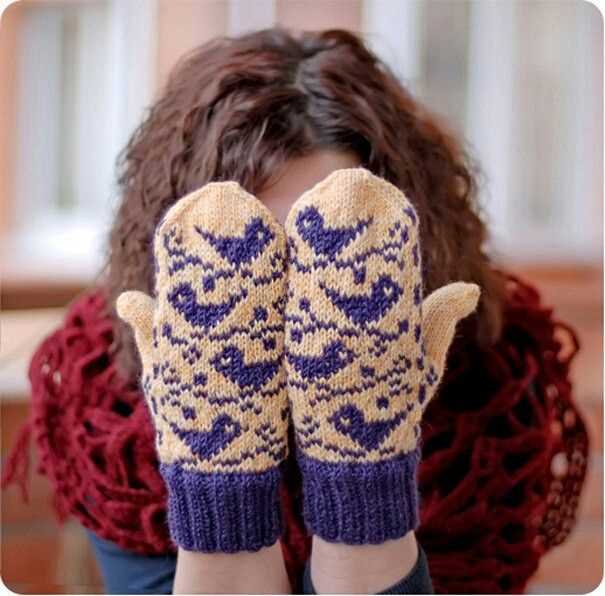 Honeycomb knitted mitten pattern