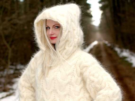 Chunky knit hoodie pattern