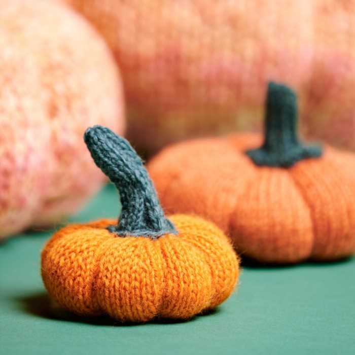 Free pumpkin knitting pattern