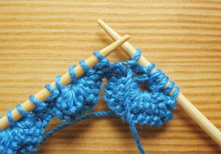 Knitted edge patterns