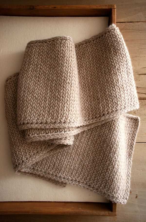 Herringbone knit scarf pattern