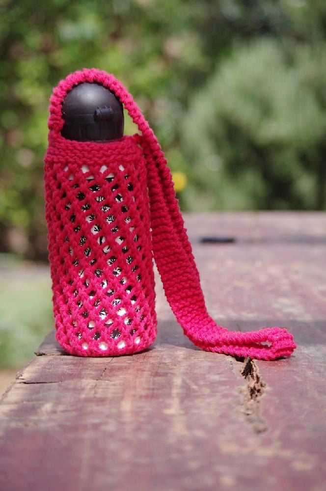 Knitted water bottle carrier pattern