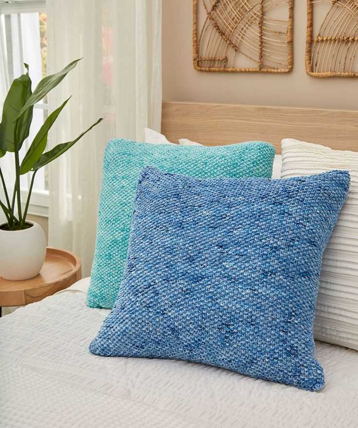 Heart cushion knitting pattern