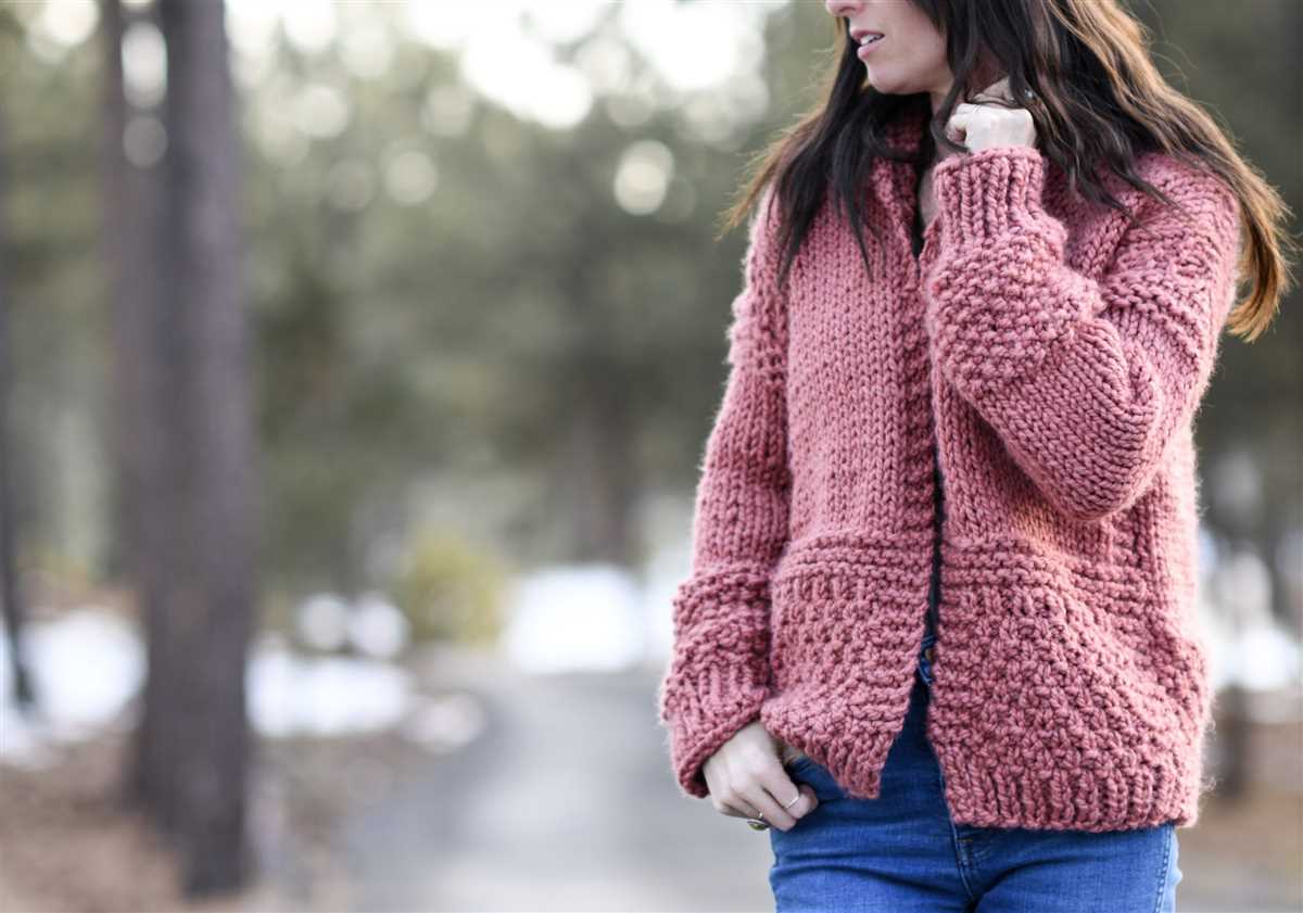 Ladies hoodie knitting pattern free