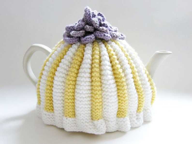 Free tea cosy knitting patterns for beginners