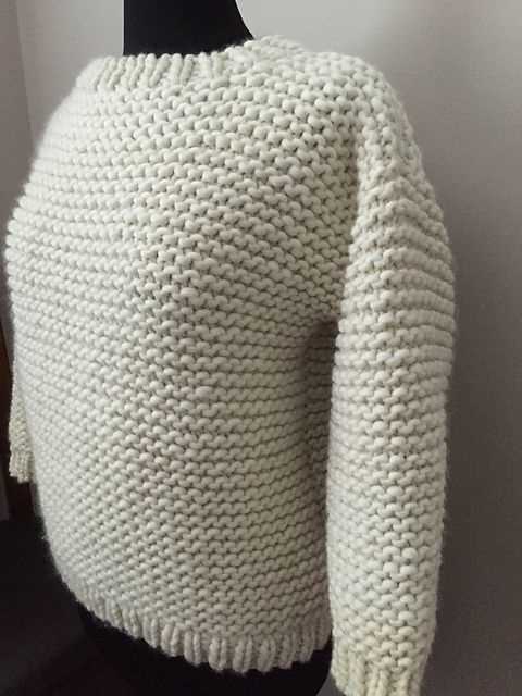 Create your own cozy and stylish chunky knit jumper with this free pattern Chunky knit jumper pattern free