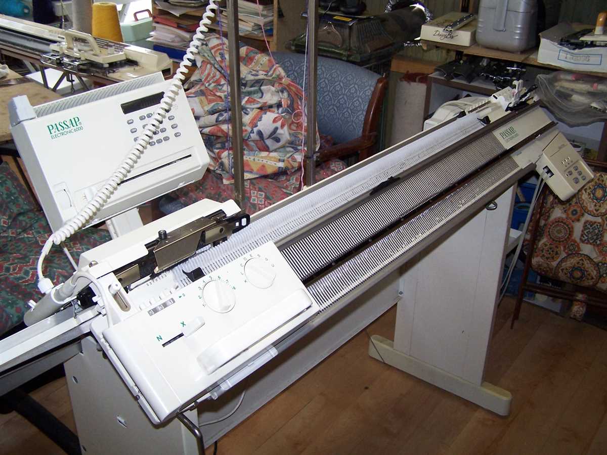 Electronic knitting machine patterns