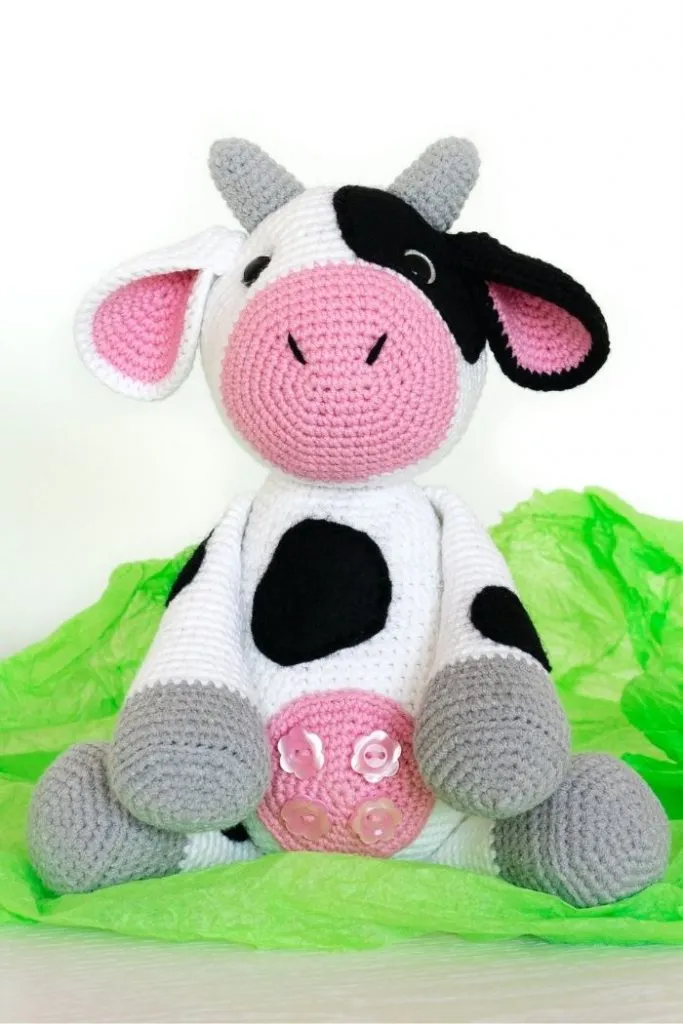 Knitted cow pattern free