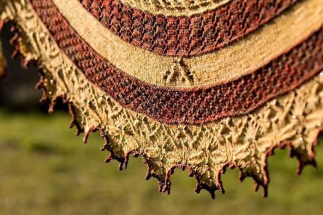 Knitted lace shawls and wraps patterns