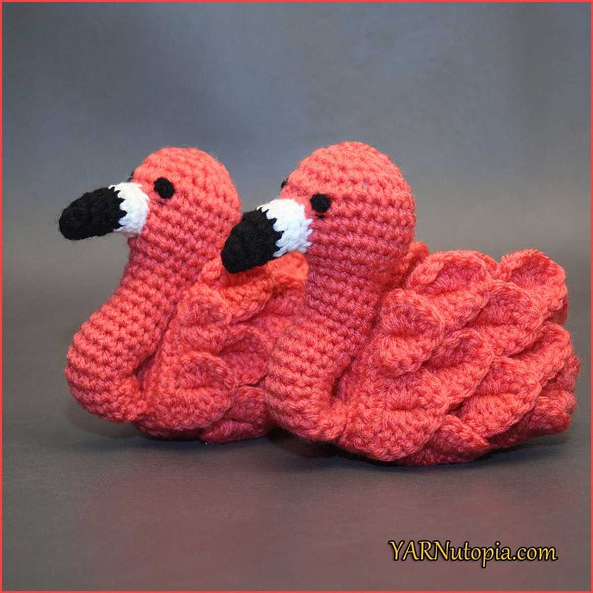 Knitted duck feet pattern