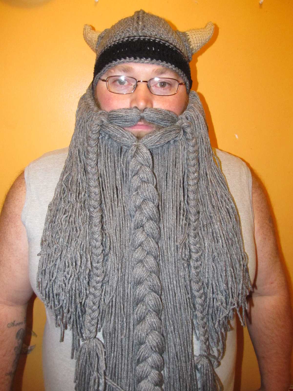 Knitted viking hat and beard pattern
