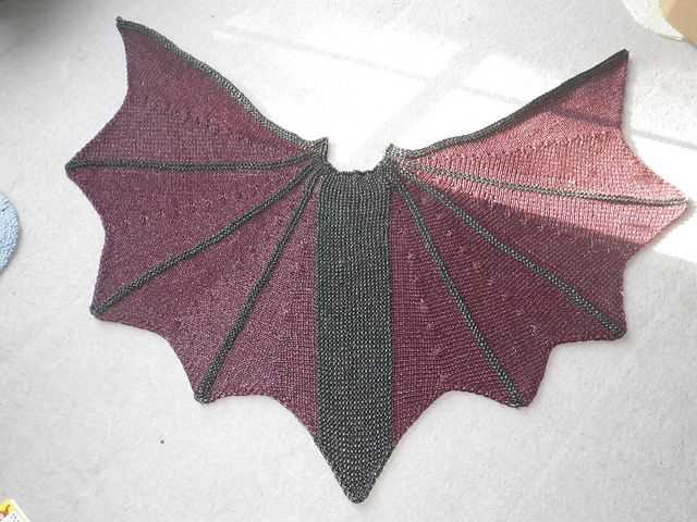 Dragon wing scarf knitting pattern