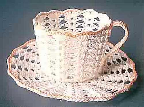 Knitted cup and saucer pattern