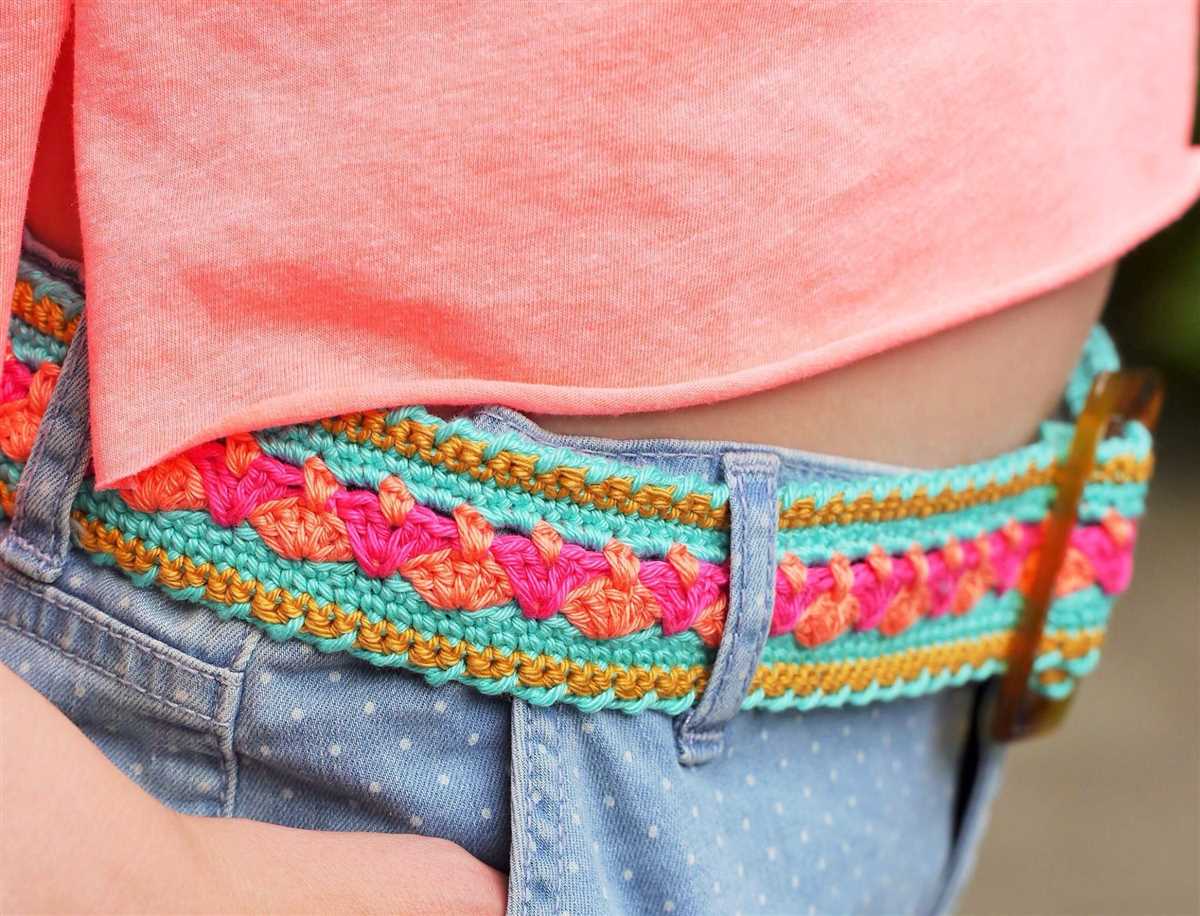 Knit belt pattern