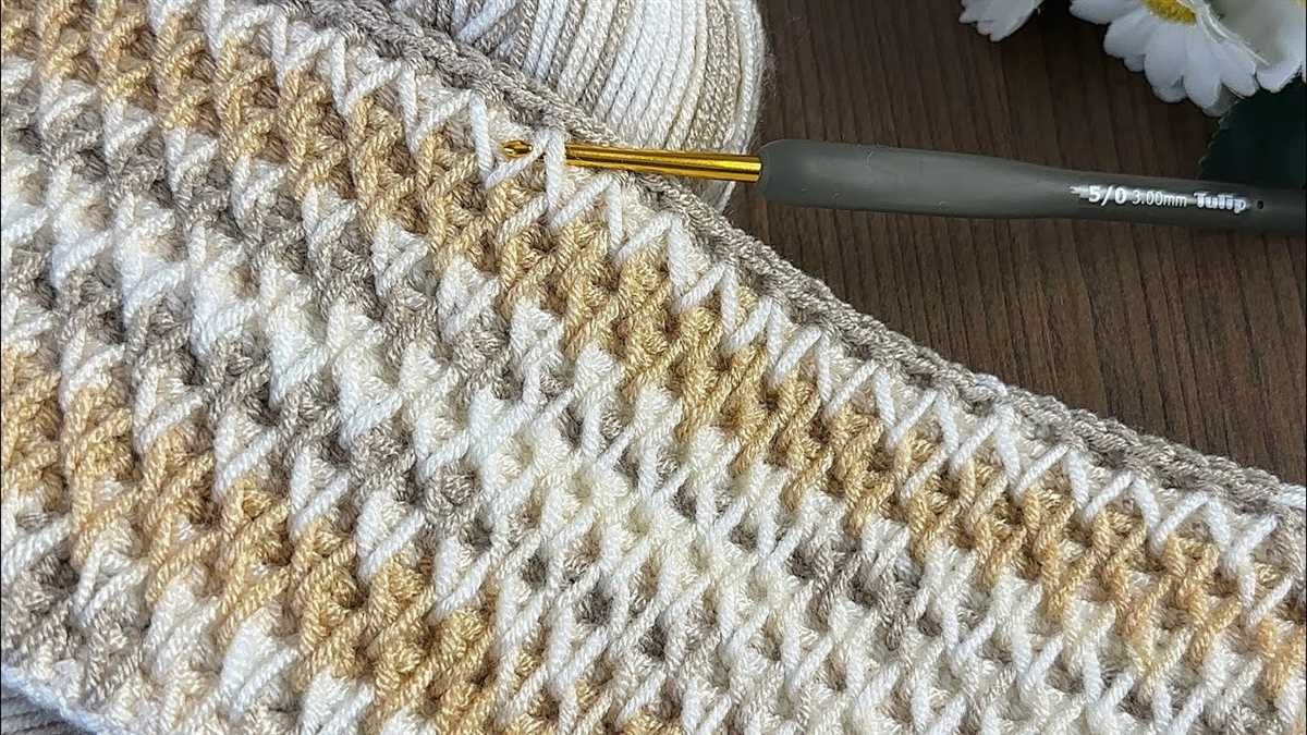 Wearable blanket knitting pattern