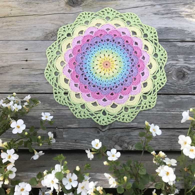 Water lily knitting pattern