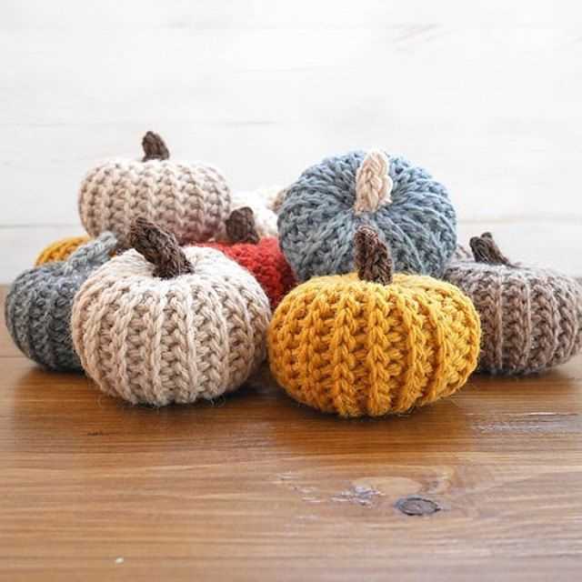 Free patterns for knitted pumpkins
