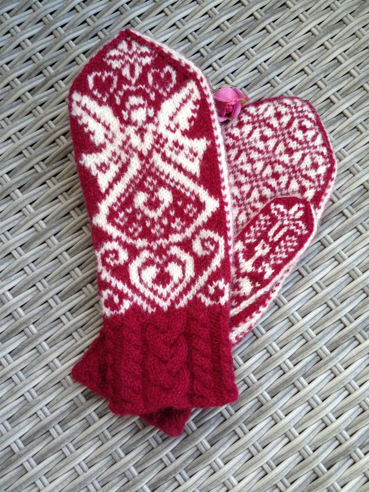 Women's mittens knitting pattern