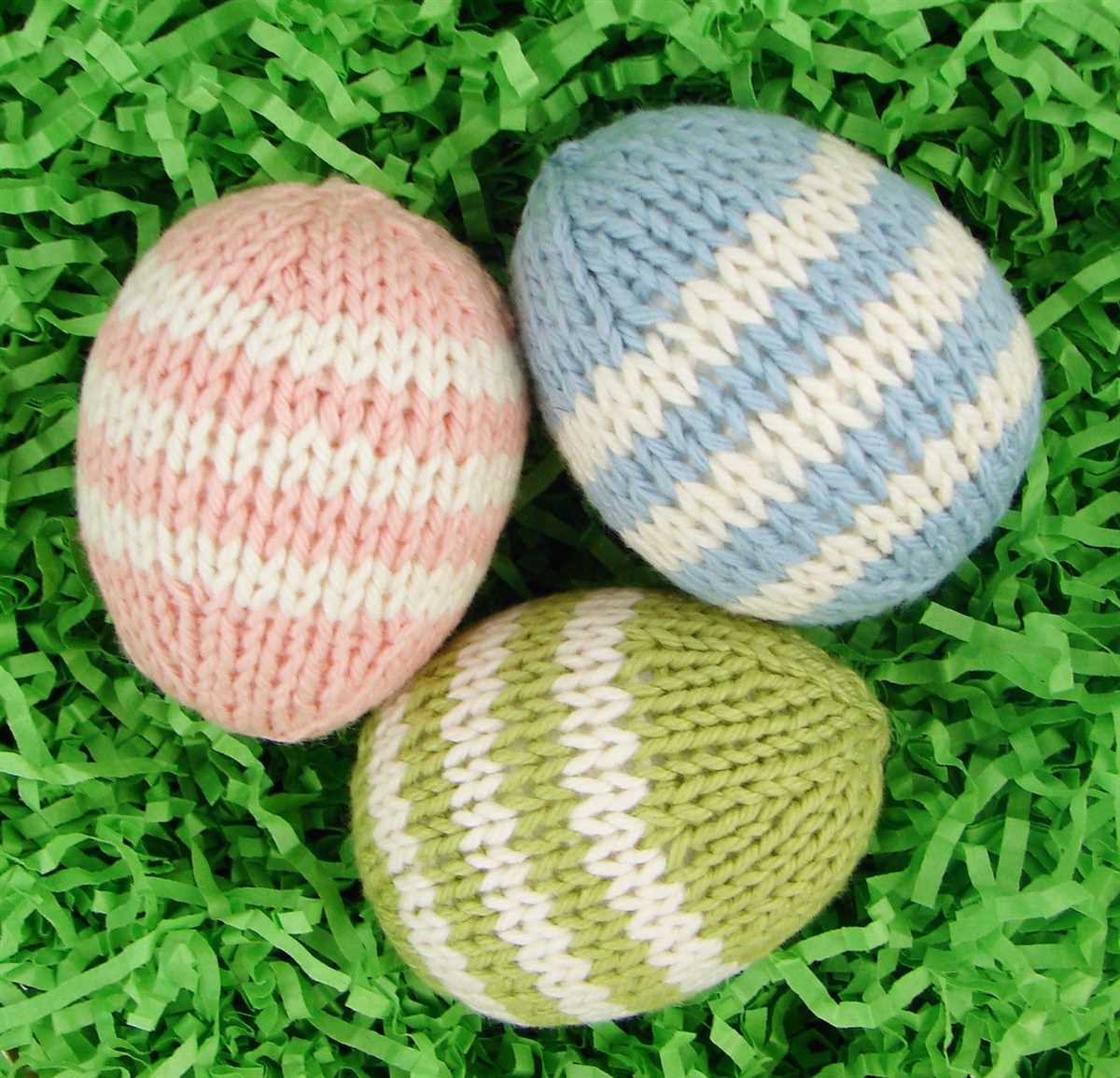 Knitting patterns for easter egg covers