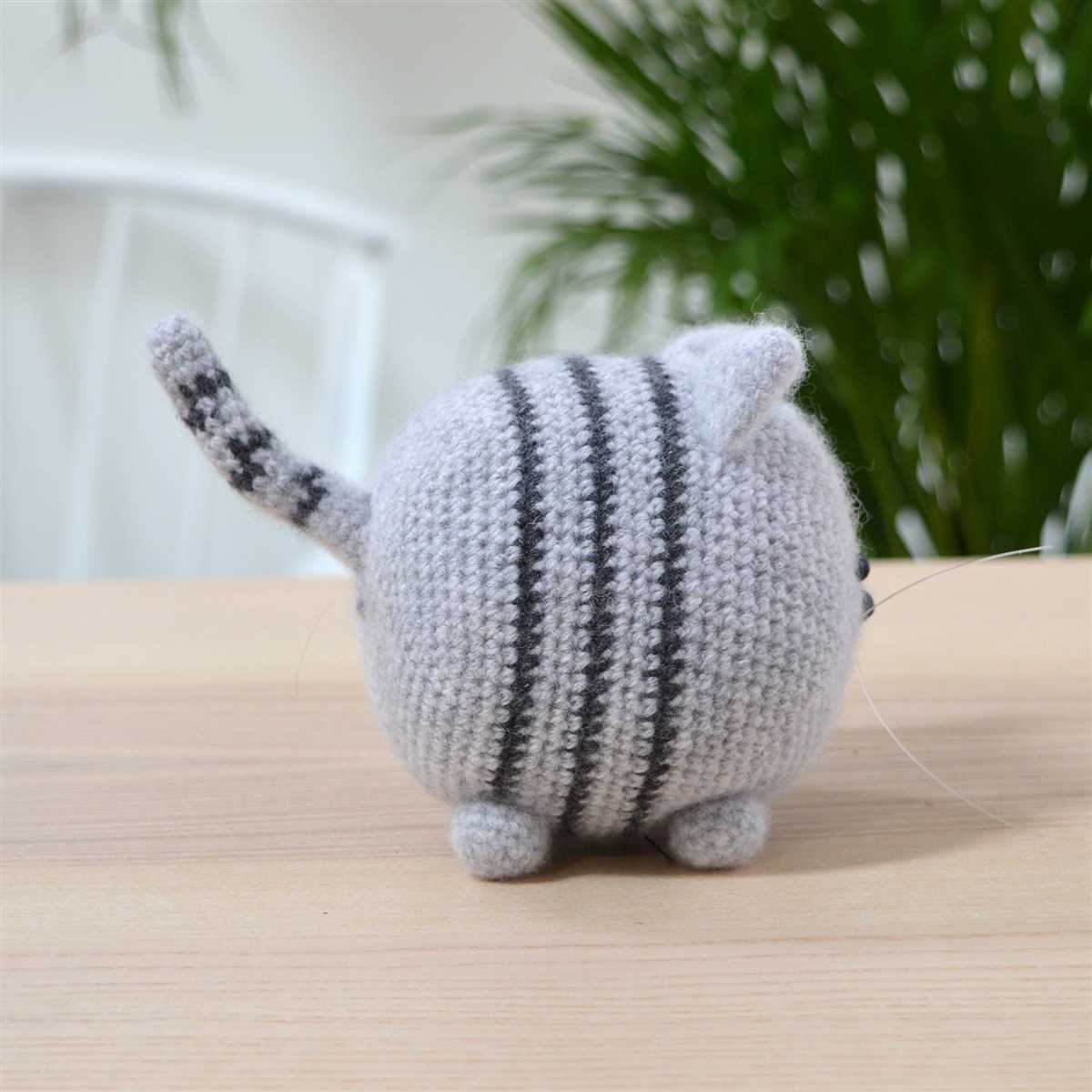 Free small cat knitting pattern
