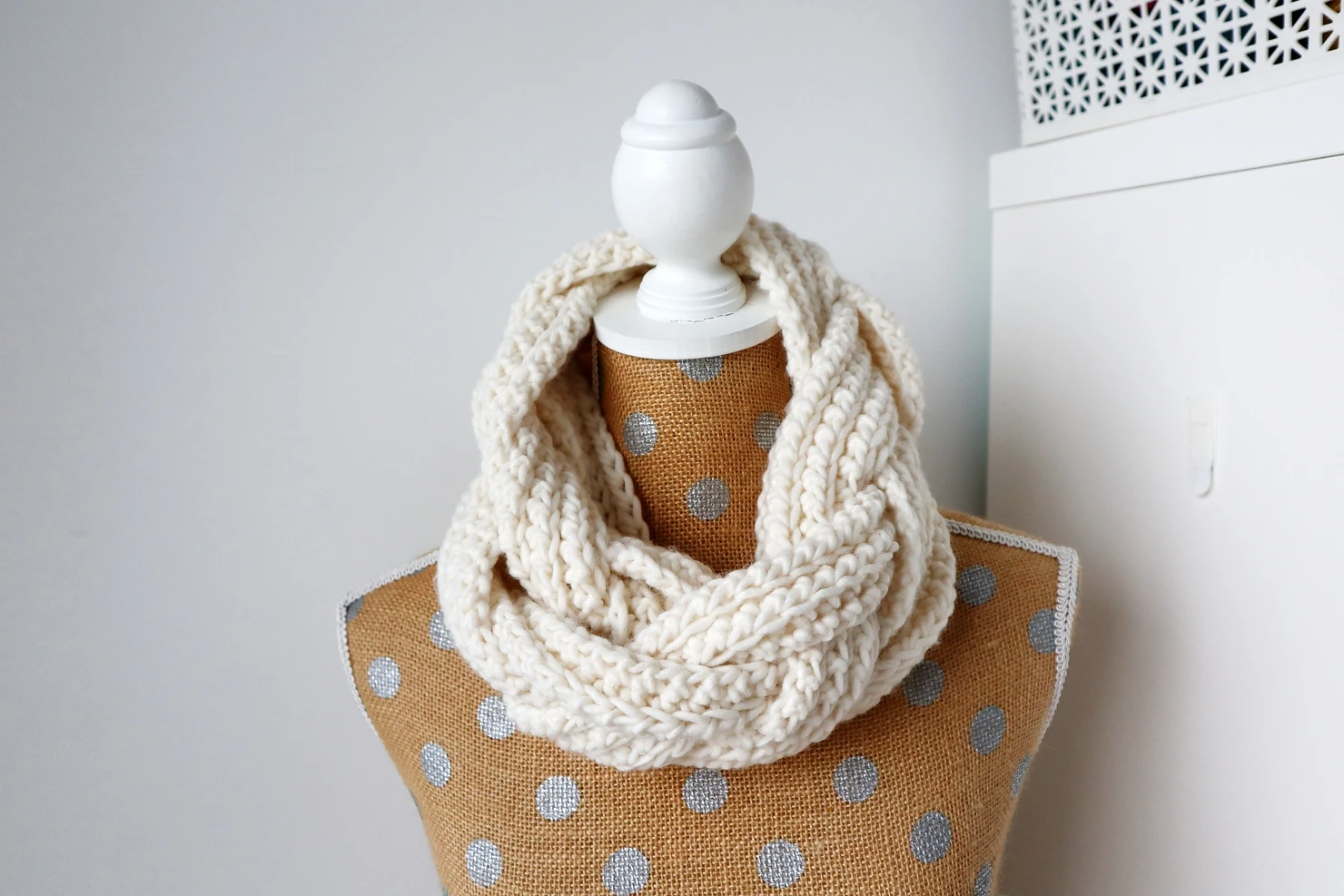 Braided infinity scarf knitting pattern