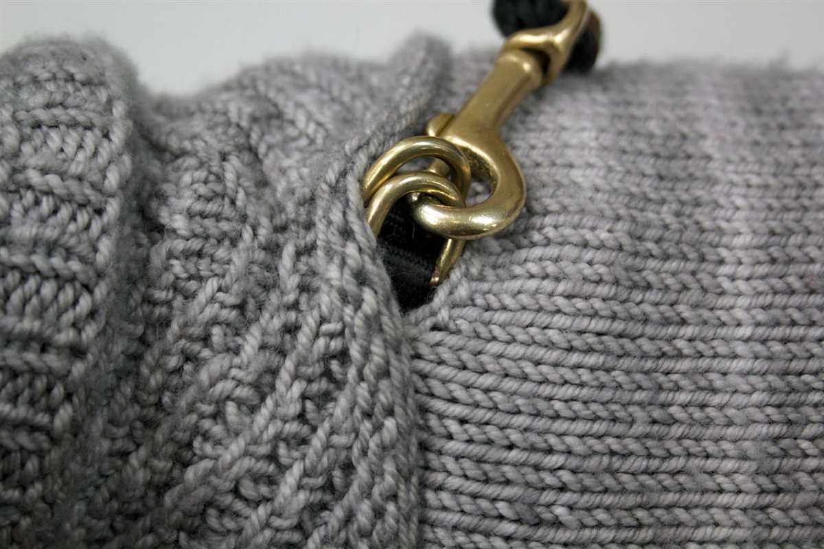 Harness-friendly dog sweater knitting pattern