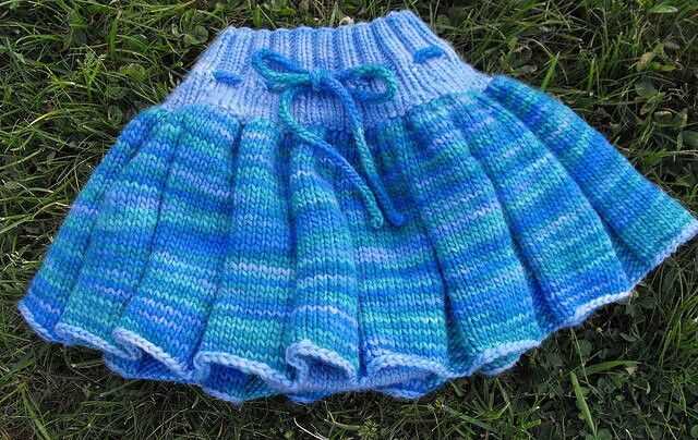 Vintage knit skirt pattern