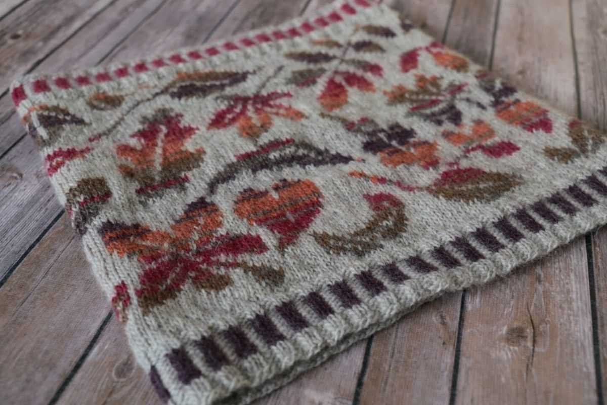 Twisted yarn patterns in knitting