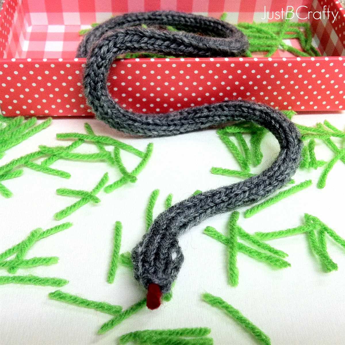 Knit snake pattern free