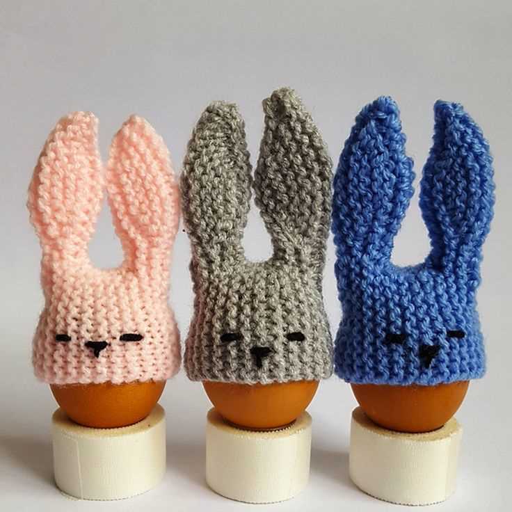 Free bunny egg cosy knitting pattern