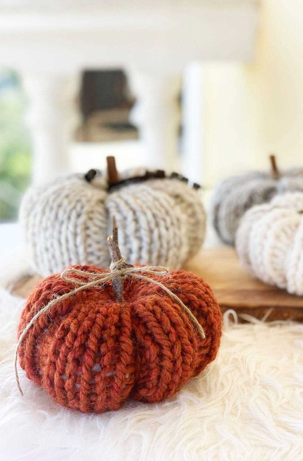 Knit a pumpkin pattern