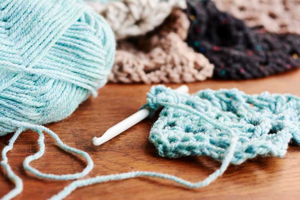Free knitting patterns for worsted weight yarn