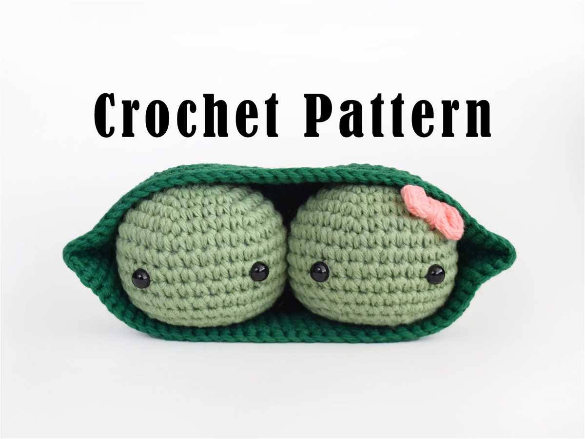 Knitted pea pod pattern