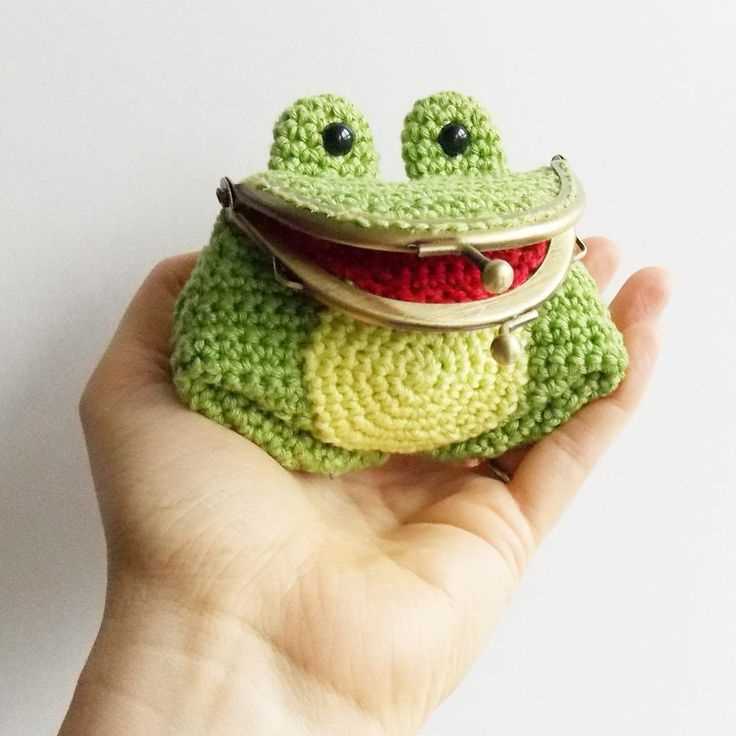 Strange knitting patterns