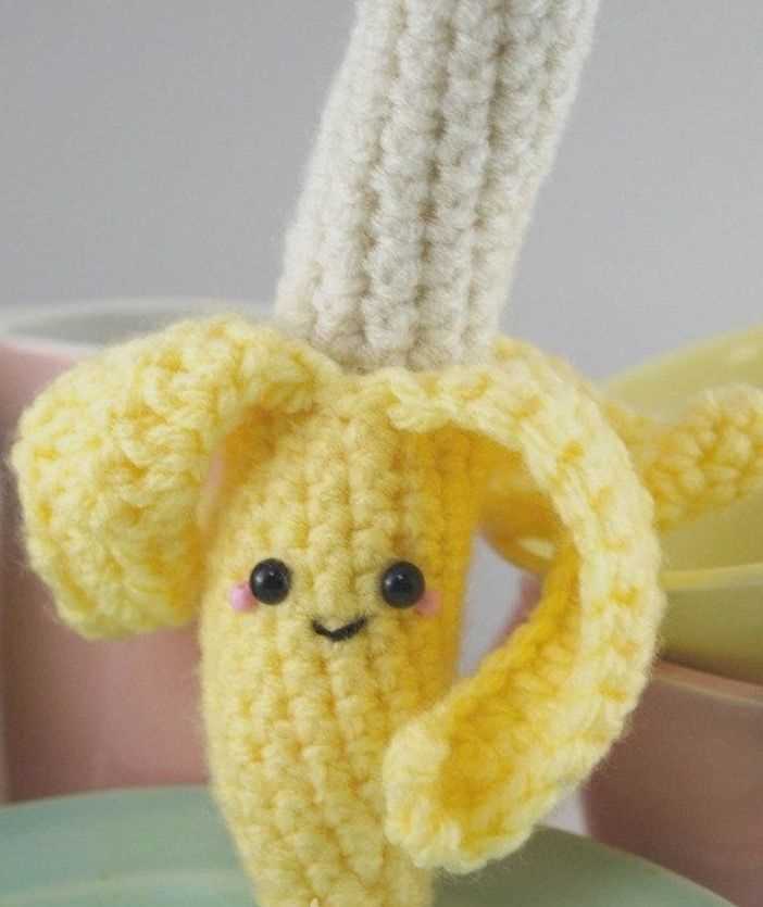Knitted banana pattern