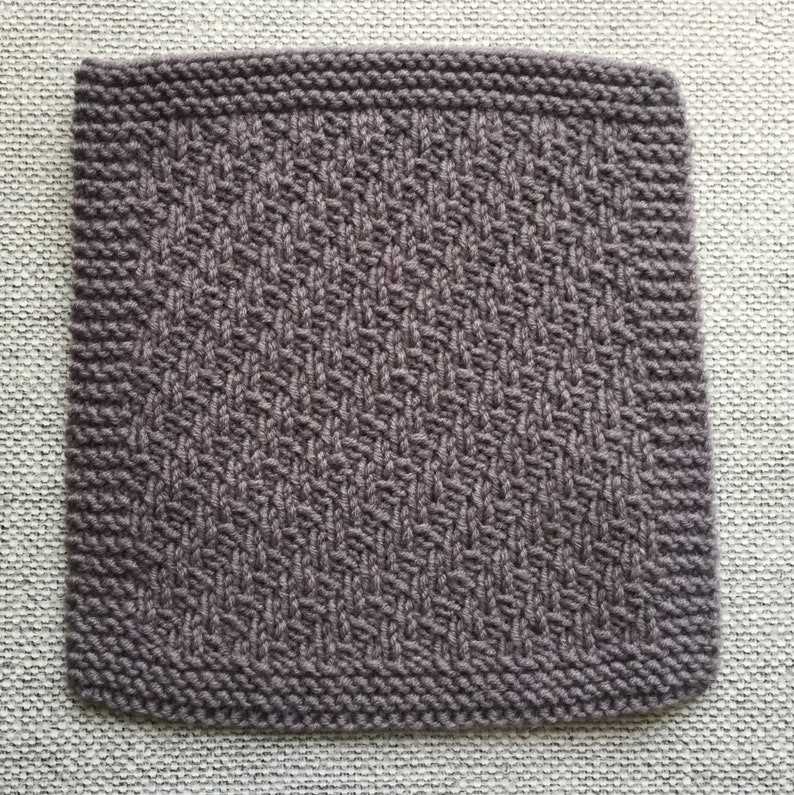 Pattern for knitted dishcloth on diagonal