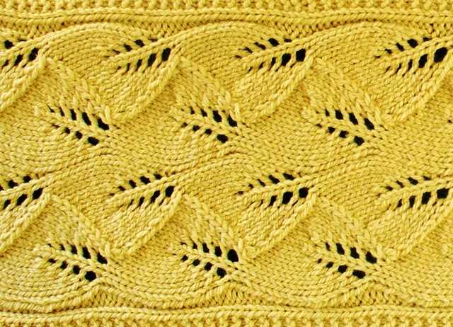 Free knit leaf pattern