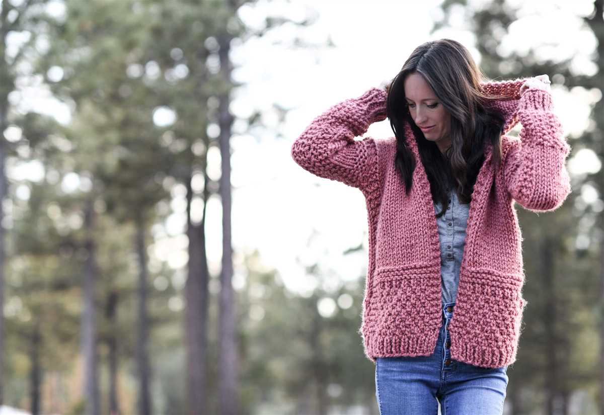 Ladies hoodie knitting pattern free
